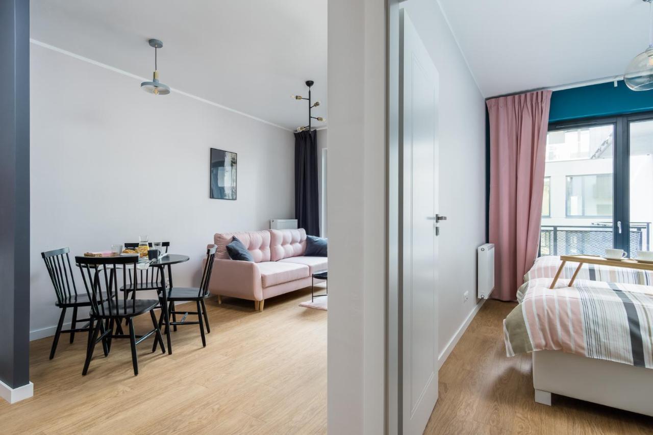 Apartament Male Garbary Познан Екстериор снимка