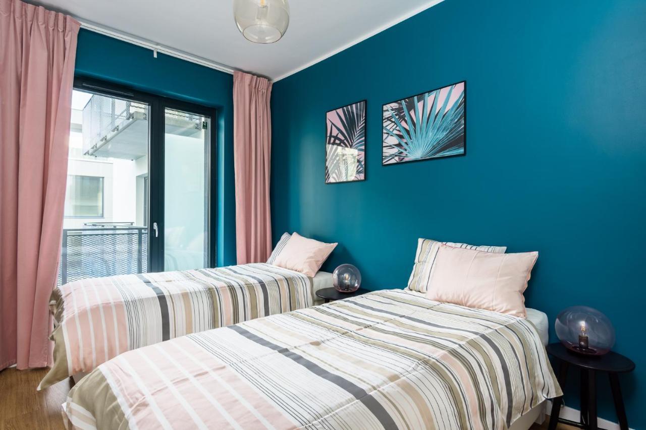 Apartament Male Garbary Познан Екстериор снимка